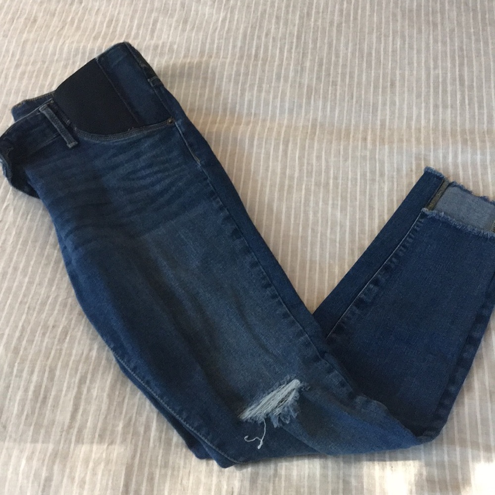 Target Materntiy size 4 jeans